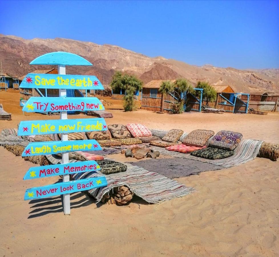 Отель Half Moon Camp Таба Экстерьер фото